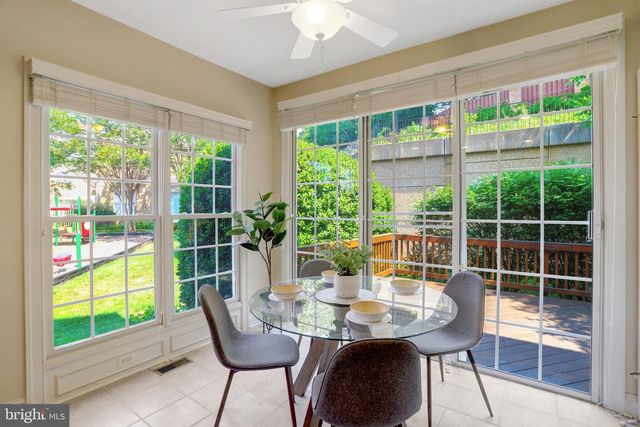 6276 KINGFISHER LN, Alexandria, VA 22312