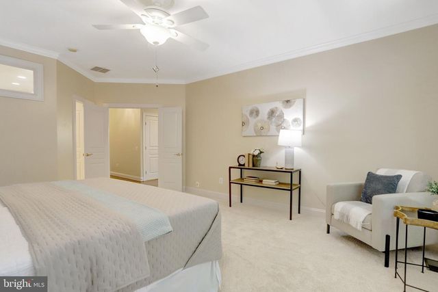 6276 KINGFISHER LN, Alexandria, VA 22312