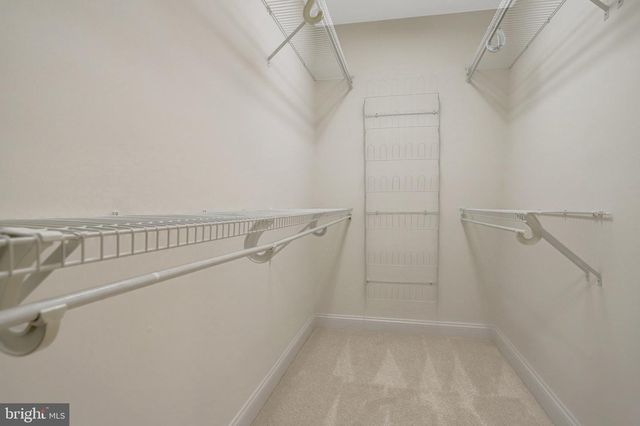 6276 KINGFISHER LN, Alexandria, VA 22312