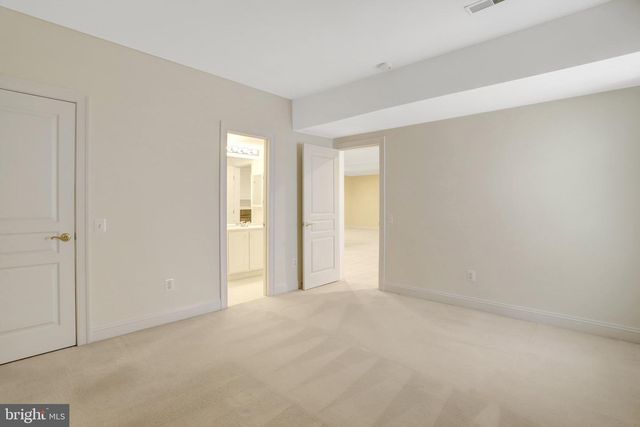 6276 KINGFISHER LN, Alexandria, VA 22312