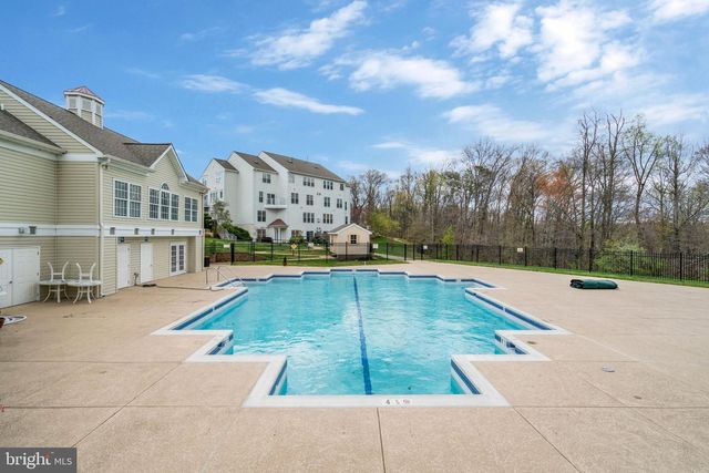 6276 KINGFISHER LN, Alexandria, VA 22312