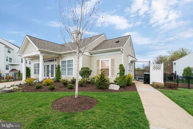 6276 KINGFISHER LN, Alexandria, VA 22312