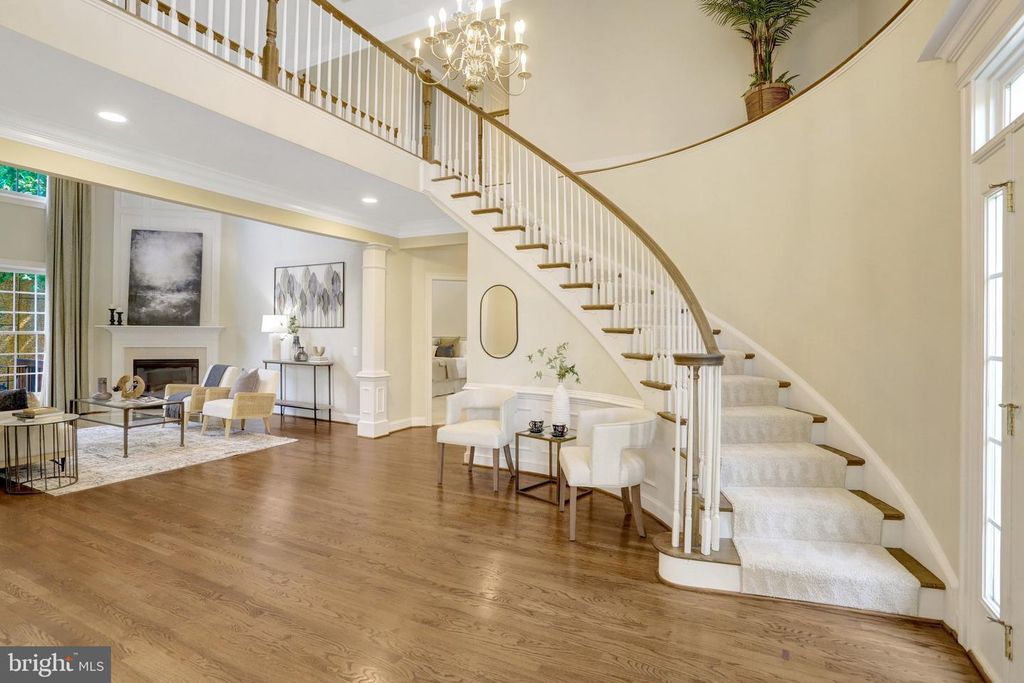 6276 KINGFISHER LN, Alexandria, VA 22312