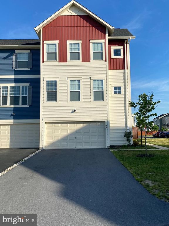 104 BRASSTOWN LOOP, Stephenson, VA 22656