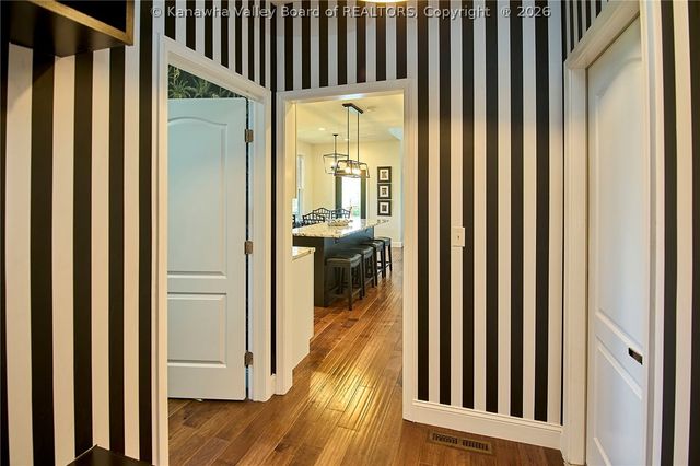 320 Sundown Ridge Road, South Charleston, WV 25309