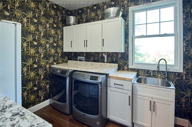 320 Sundown Ridge Road, South Charleston, WV 25309