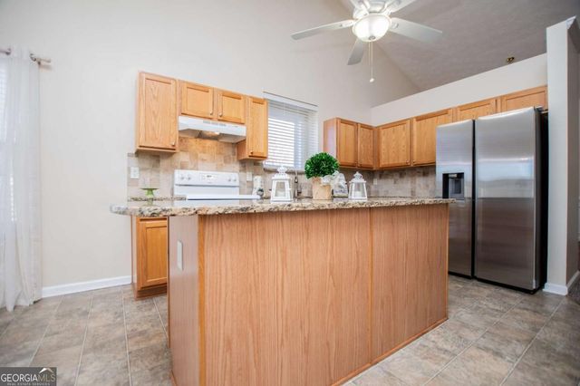 226 Hampton Oaks Circle, Villa Rica, GA 30180