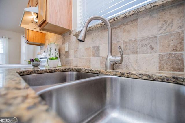 226 Hampton Oaks Circle, Villa Rica, GA 30180