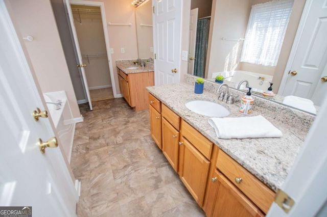 226 Hampton Oaks Circle, Villa Rica, GA 30180