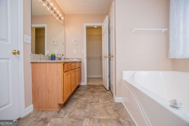 226 Hampton Oaks Circle, Villa Rica, GA 30180