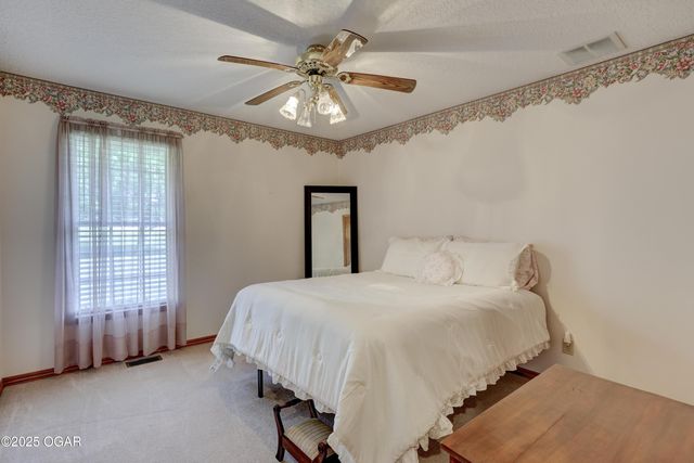 9960 CR 215, Webb City, MO 64870