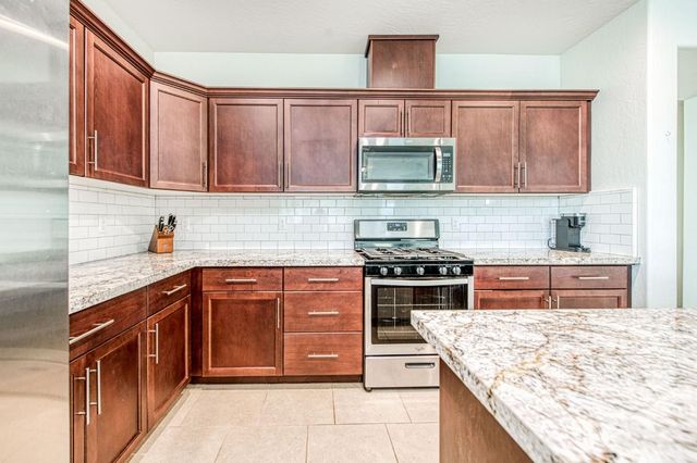 3852 Morris Avenue, Clovis, CA 93619