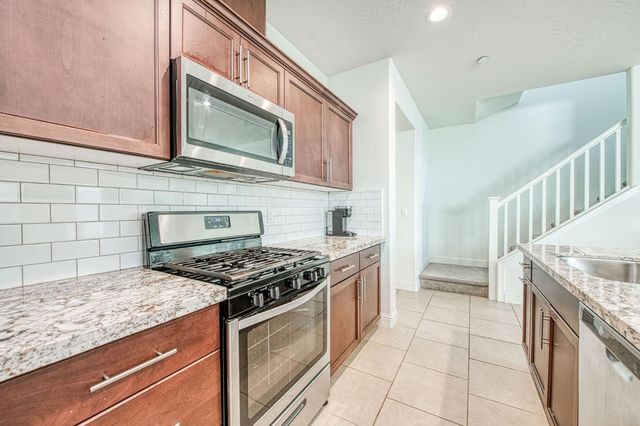 3852 Morris Avenue, Clovis, CA 93619