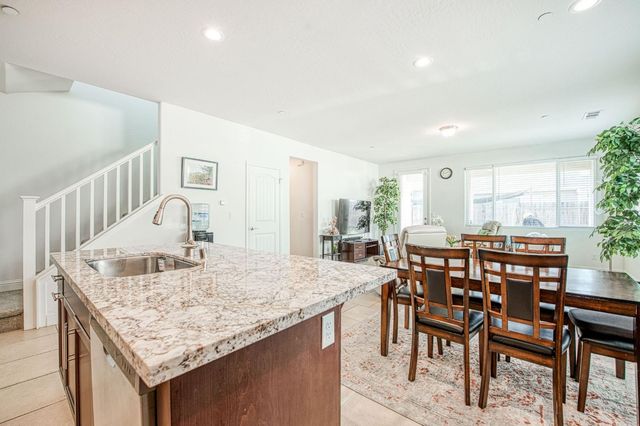 3852 Morris Avenue, Clovis, CA 93619