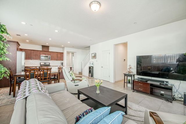 3852 Morris Avenue, Clovis, CA 93619