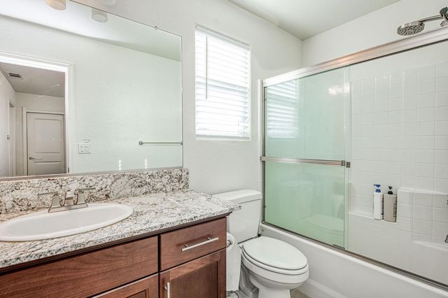 3852 Morris Avenue, Clovis, CA 93619