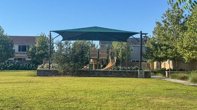 3852 Morris Avenue, Clovis, CA 93619