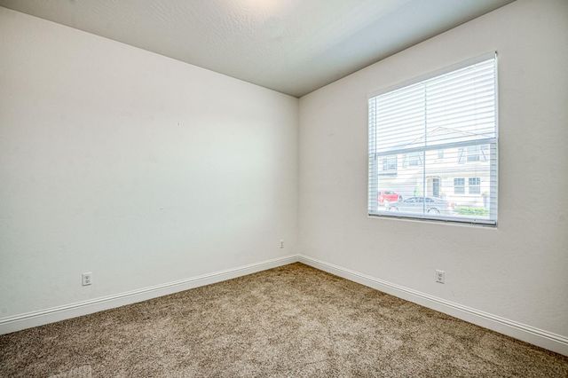 3852 Morris Avenue, Clovis, CA 93619