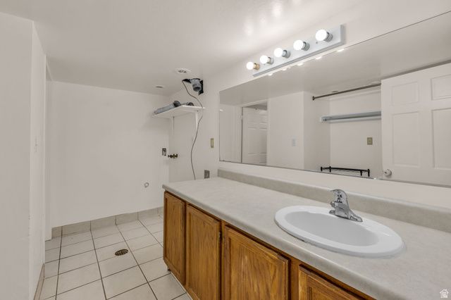 2321 W HARVEST LN, West Jordan, UT 84084