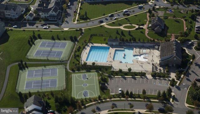 8609 SATINWOOD DR, Frederick, MD 21704