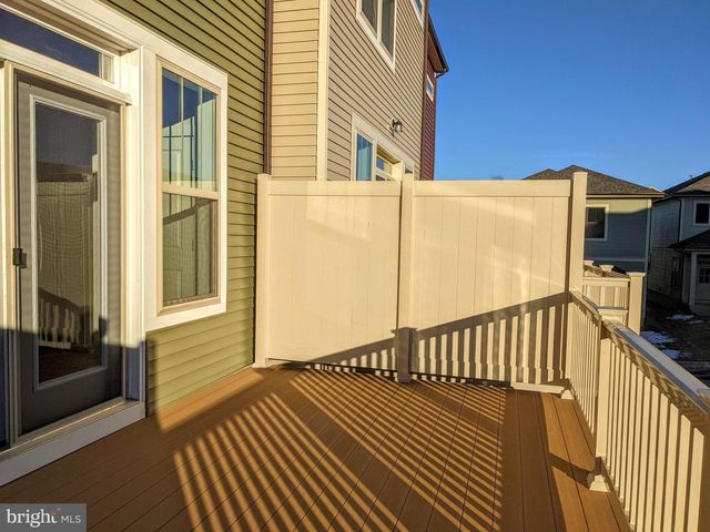 8609 SATINWOOD DR, Frederick, MD 21704