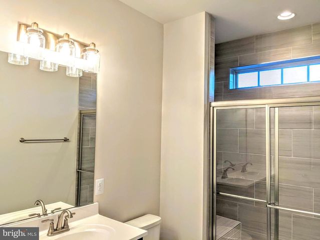 8609 SATINWOOD DR, Frederick, MD 21704