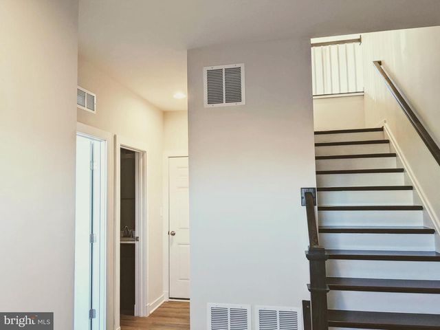 8609 SATINWOOD DR, Frederick, MD 21704