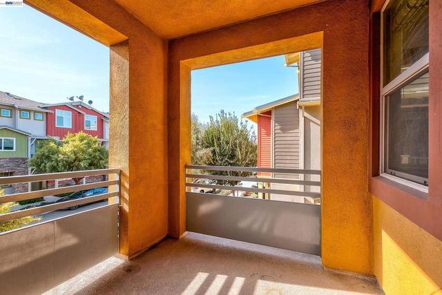 716 TRANQUILITY CIR 1, Livermore, CA 94551