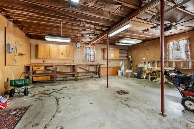 46 Pine Hill Rd, Ashland, MA 01721