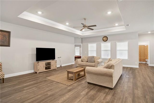 10551 Sand Dune Avenue, Mobile, AL 36695