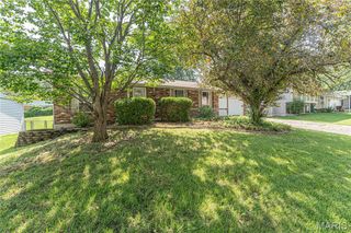 50 Brookshire Drive, St Peters, MO 63376