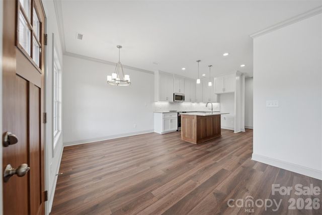 4957 Southview Drive, Hickory, NC 28602