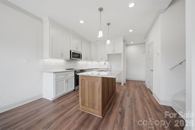 4957 Southview Drive, Hickory, NC 28602