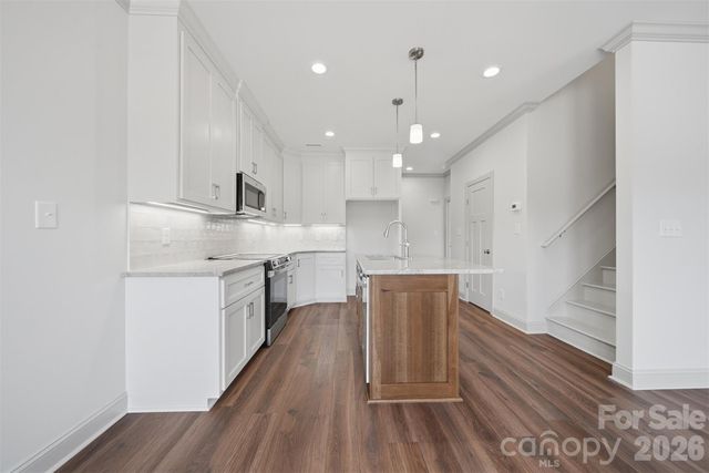 4957 Southview Drive, Hickory, NC 28602