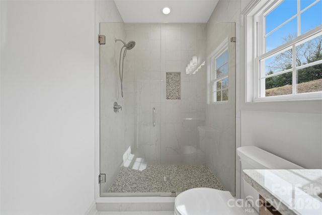 4957 Southview Drive, Hickory, NC 28602