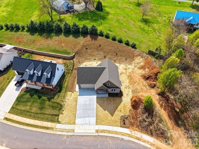 4957 Southview Drive, Hickory, NC 28602