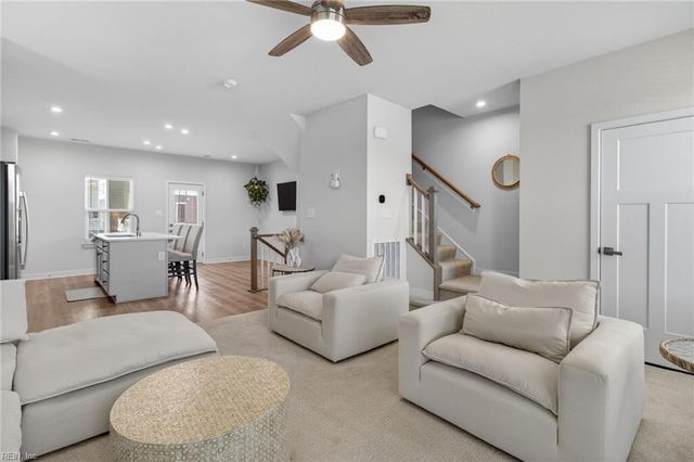 204 Lydia ST, Moyock, NC 27958