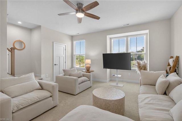 204 Lydia ST, Moyock, NC 27958