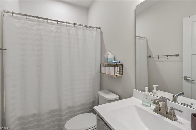 204 Lydia ST, Moyock, NC 27958