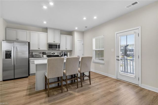 204 Lydia ST, Moyock, NC 27958