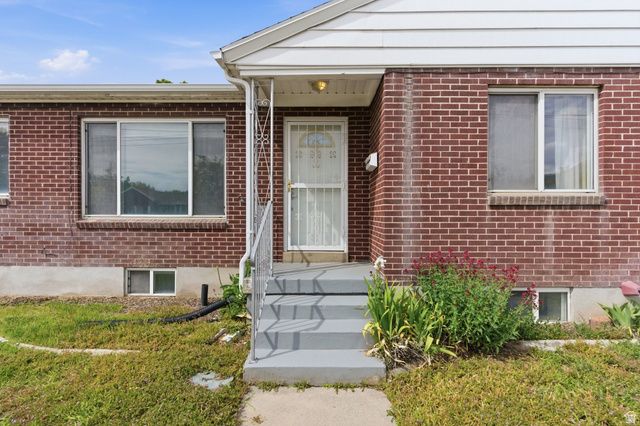 1645 E 2700 S, Salt Lake City, UT 84106