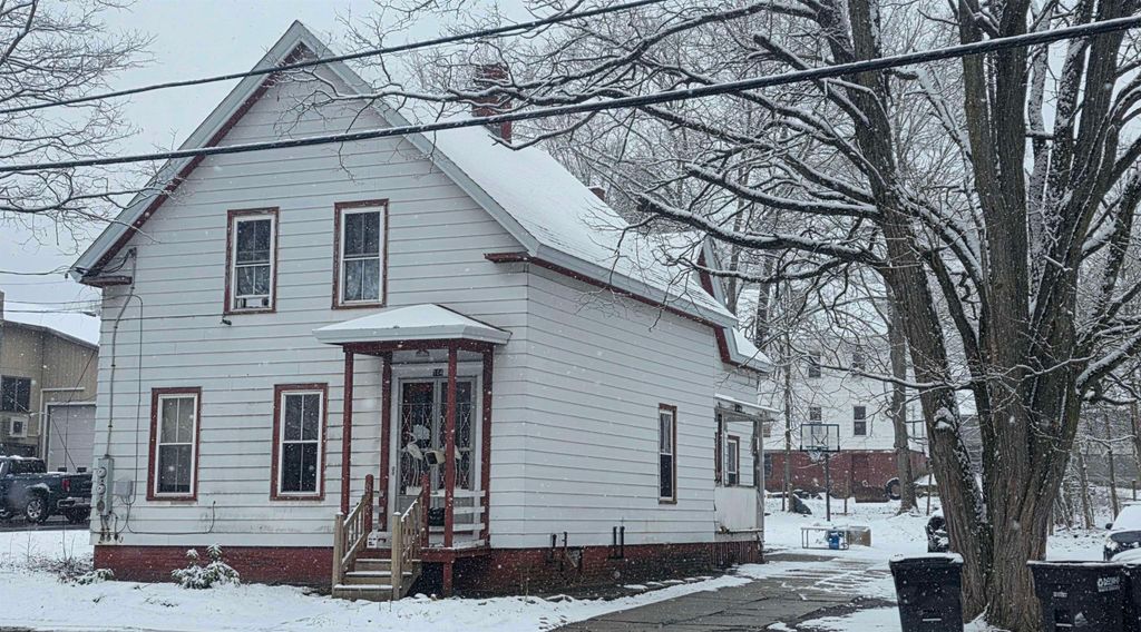 104 Summer Street, Claremont, NH 03743