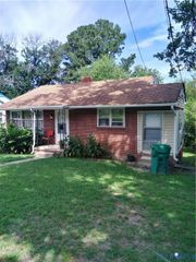 811 Mckenzie, Petersburg, VA 23803