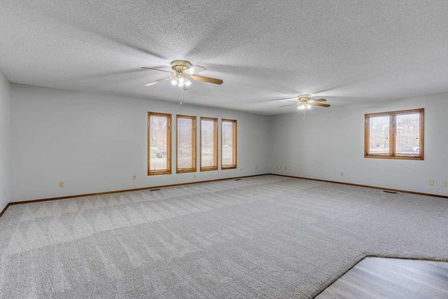 1515 E 82nd St S,, Haysville, KS 67060