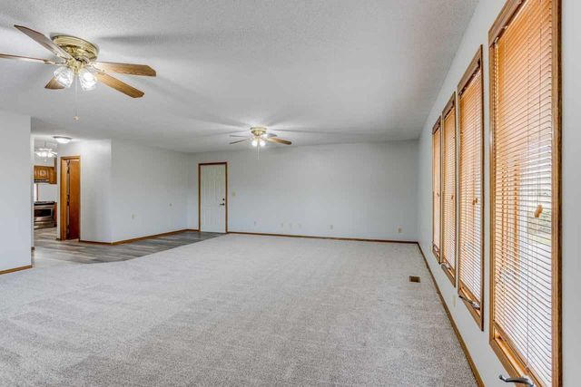 1515 E 82nd St S,, Haysville, KS 67060