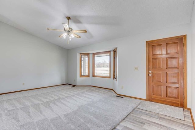 1515 E 82nd St S,, Haysville, KS 67060