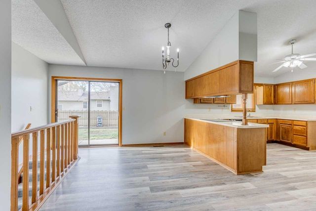 1515 E 82nd St S,, Haysville, KS 67060