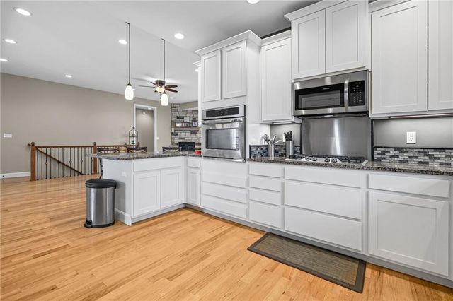 338 Headwaters Drive, Lawrence, KS 66049