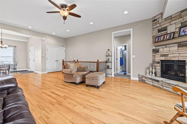 338 Headwaters Drive, Lawrence, KS 66049