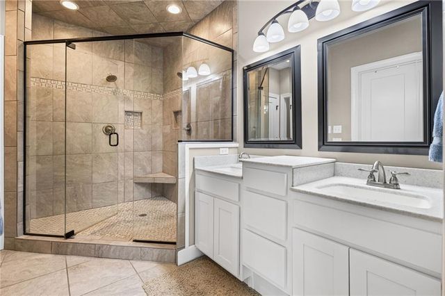 338 Headwaters Drive, Lawrence, KS 66049